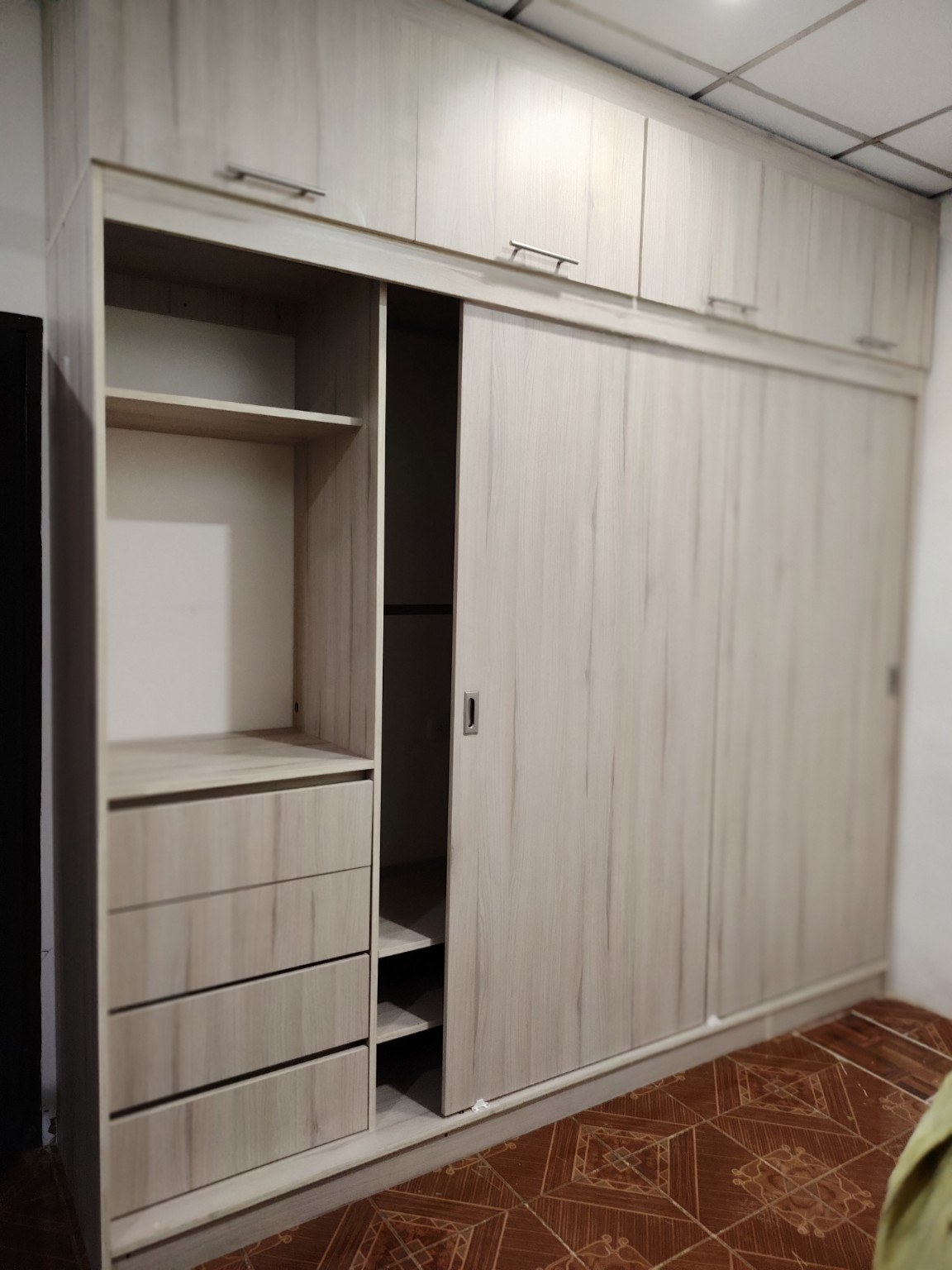 Closet personalizado claro