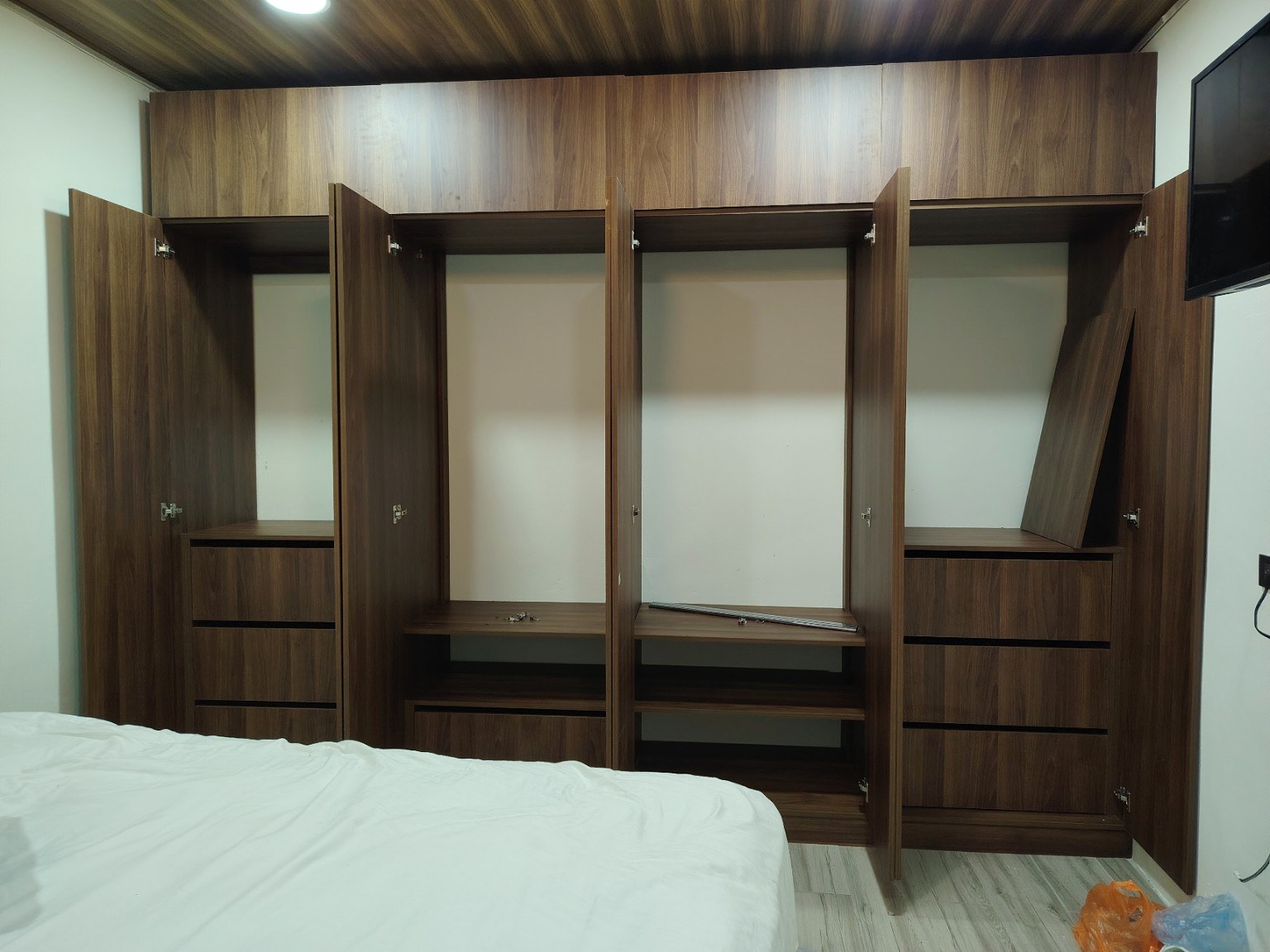 Closet personalizado en madera